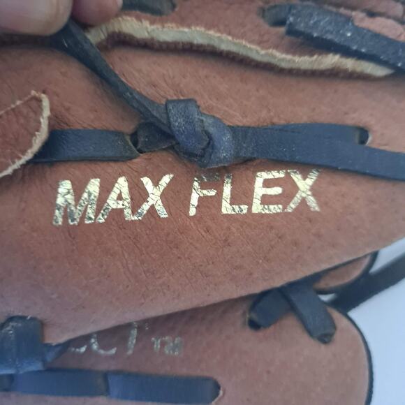 Mizuno 10" Series Baseball Gloves Innovative Power Close Technology in Brown - Picture 6 of 13